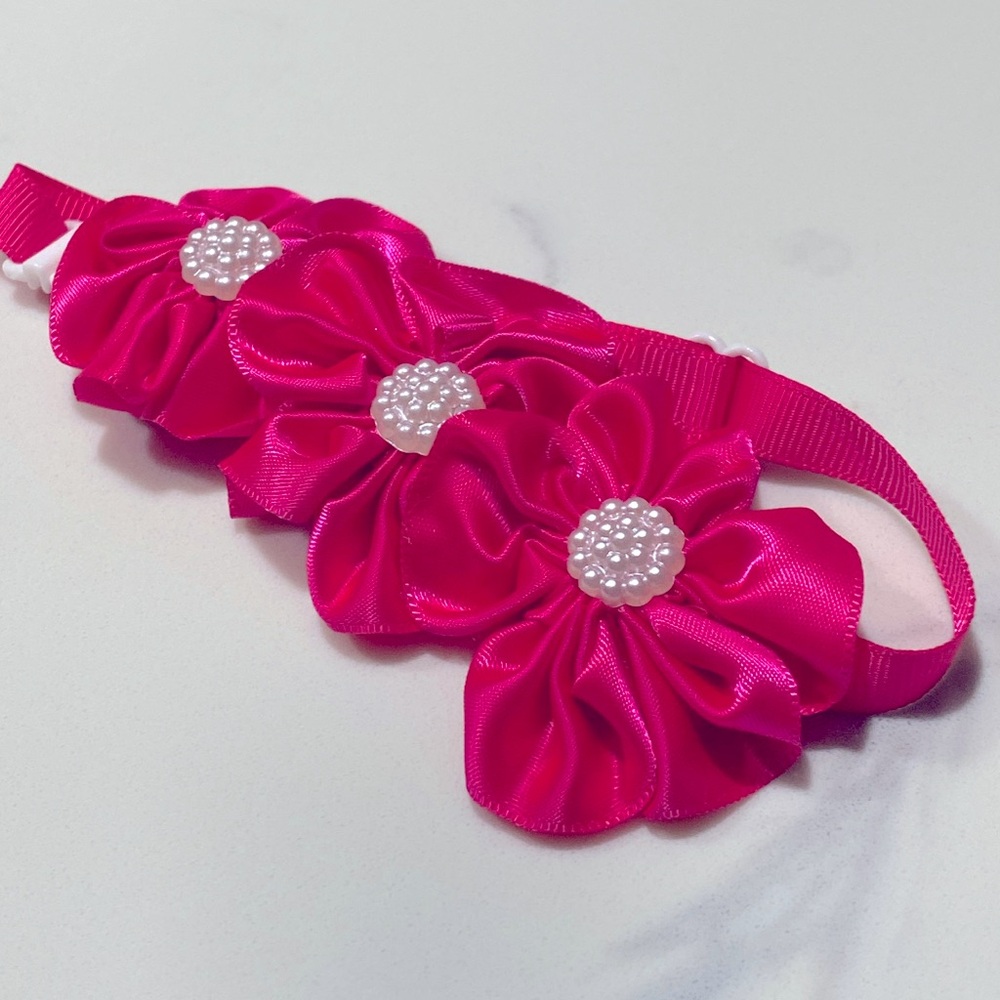 G Valentine’s Day adjustable dog collar - pink flowers